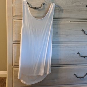 Market & Spruce Tank top